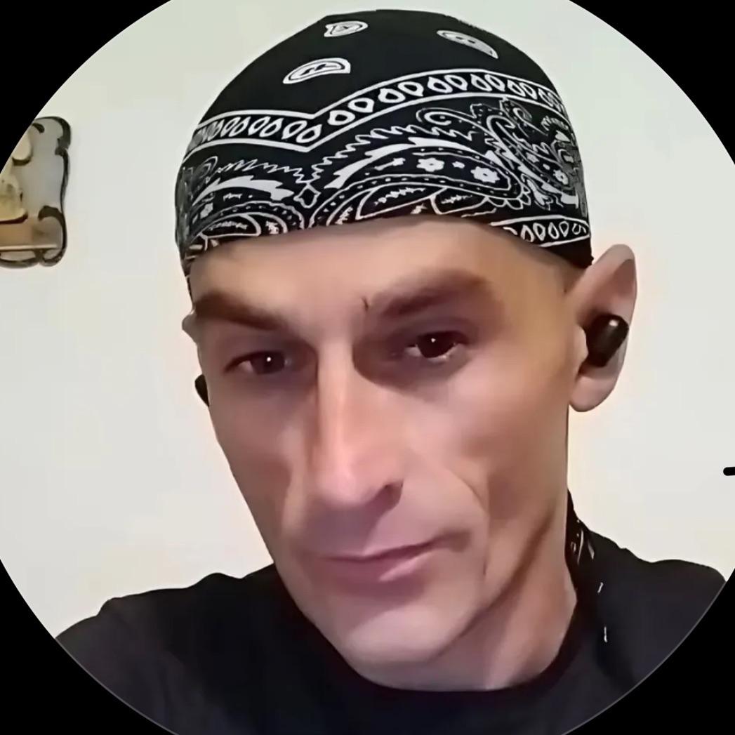 maakkiiii avatar