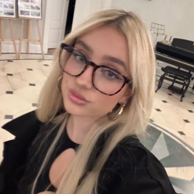adi233