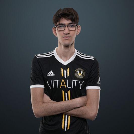 RevoQue_ avatar