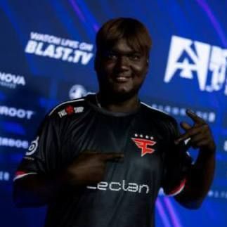 Kn1feeeee FACEIT avatar
