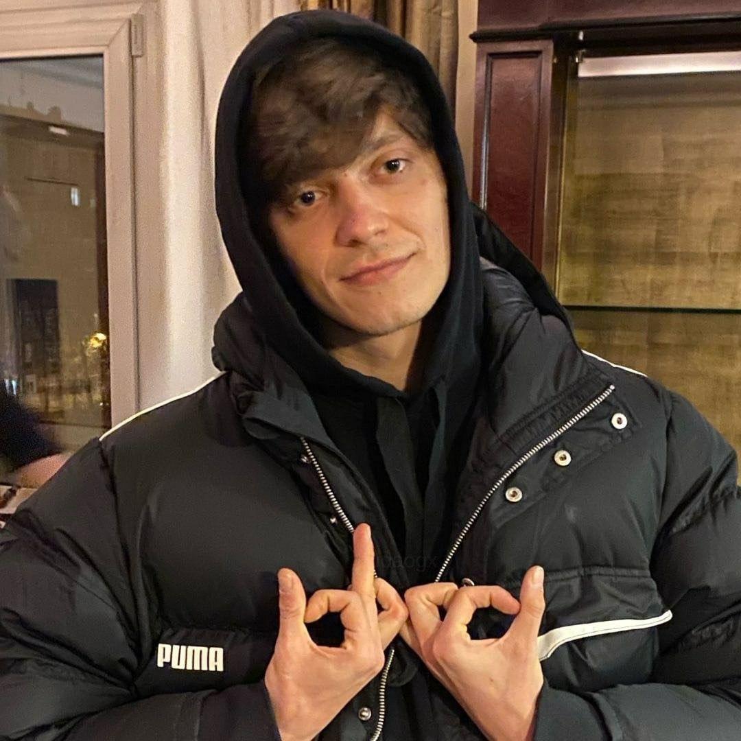 Vladlenko1 avatar