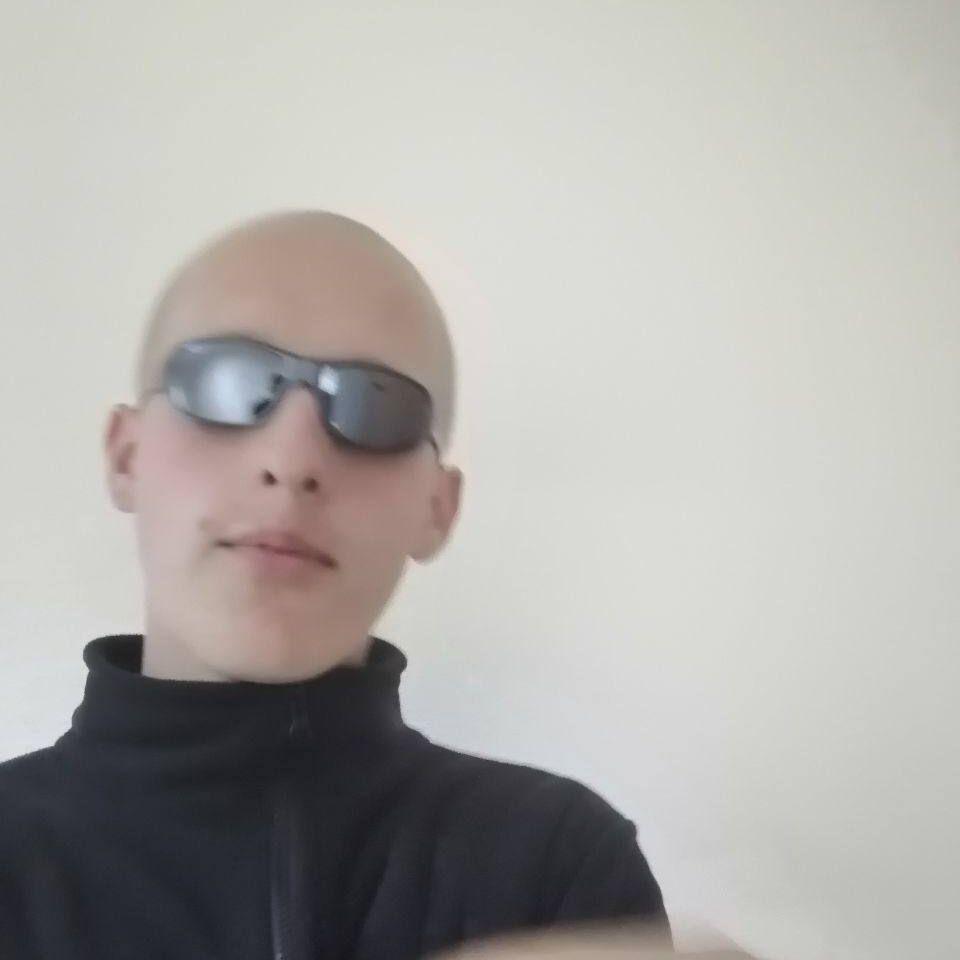 SledaK10 avatar