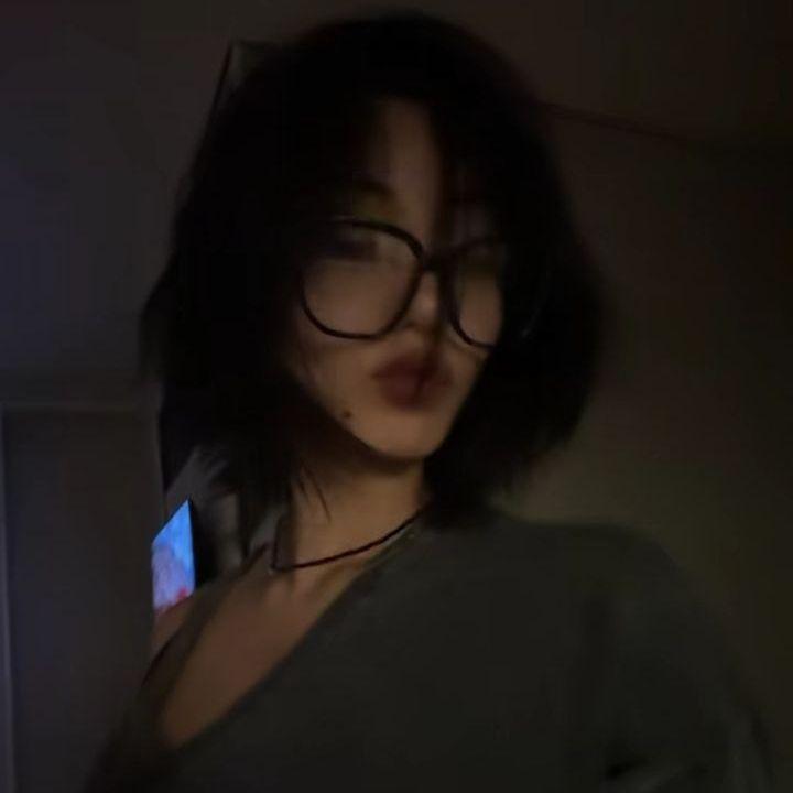 Pooy__ avatar