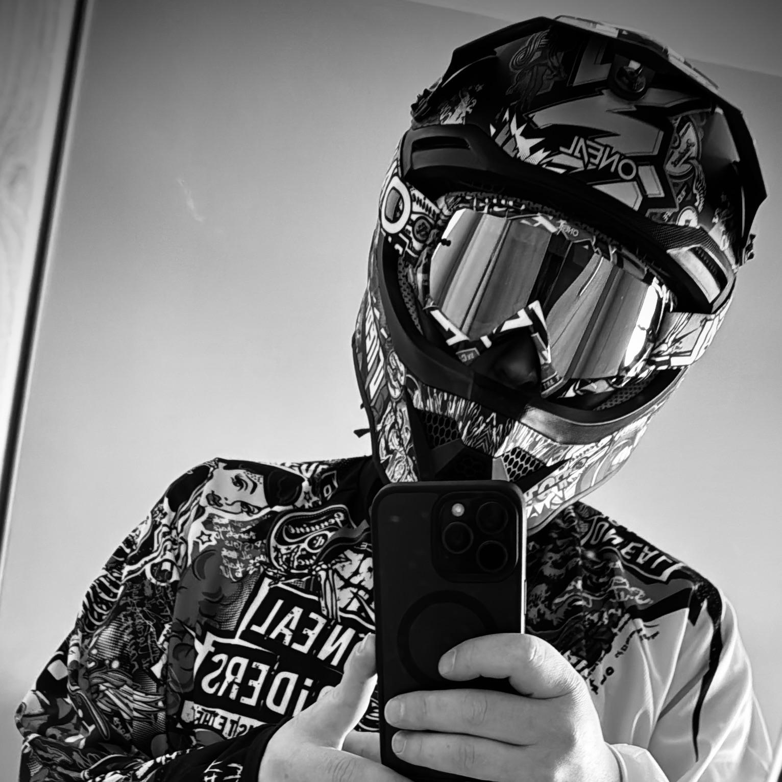 xSryMisclick avatar
