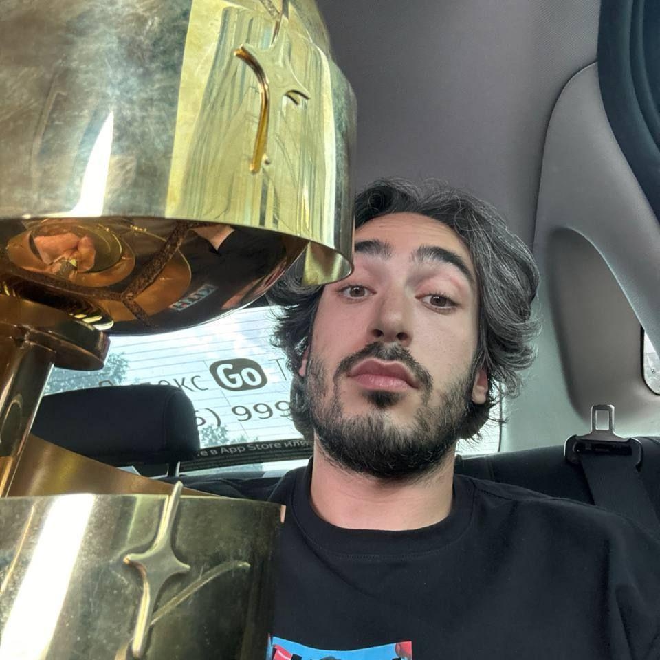 BrokeBoy_17 avatar