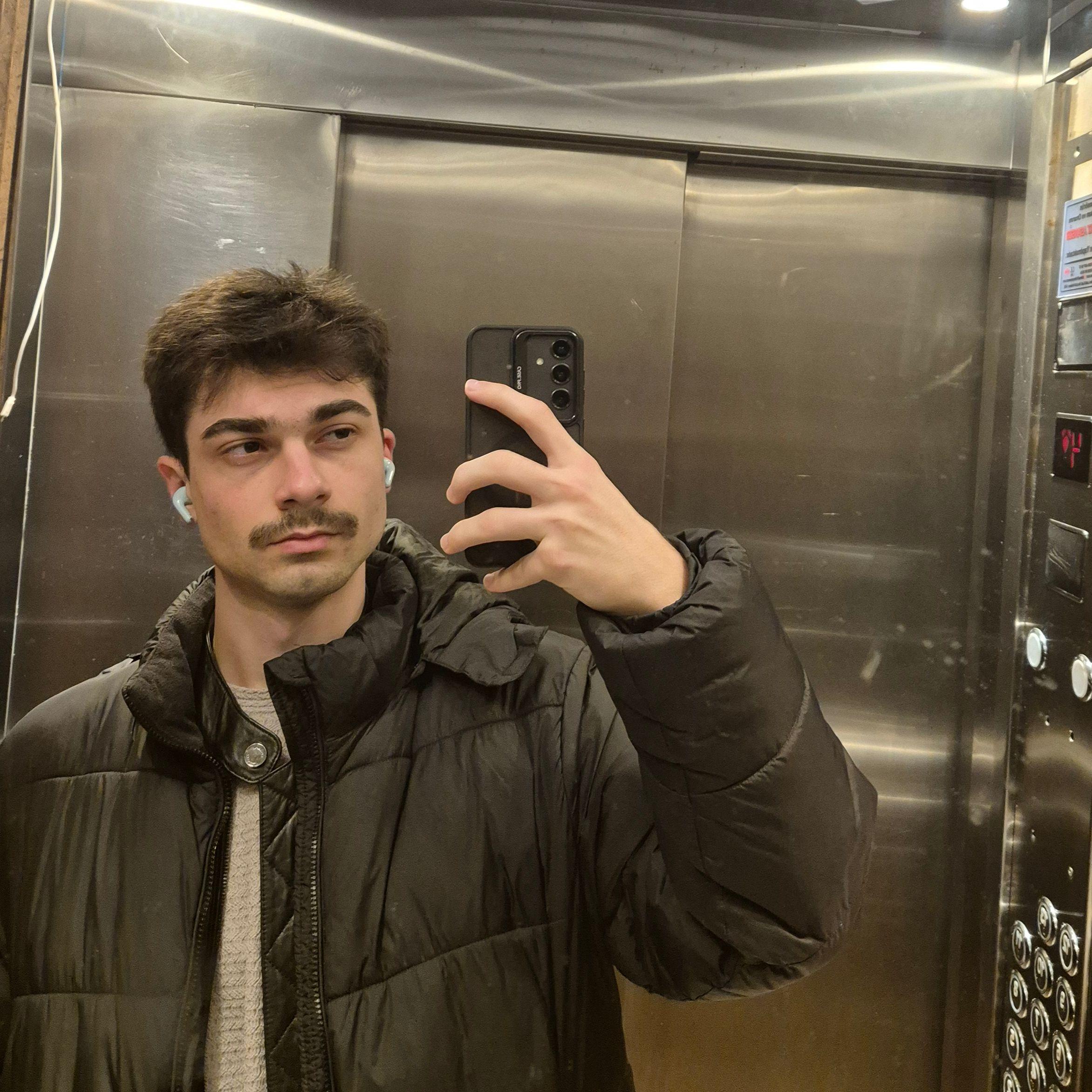 mAjuu avatar