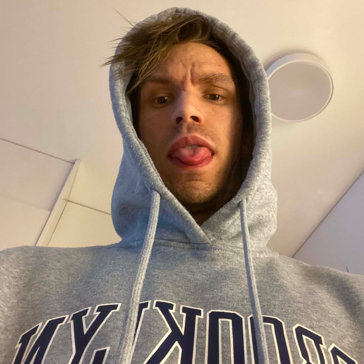 DellanLezgo FACEIT avatar