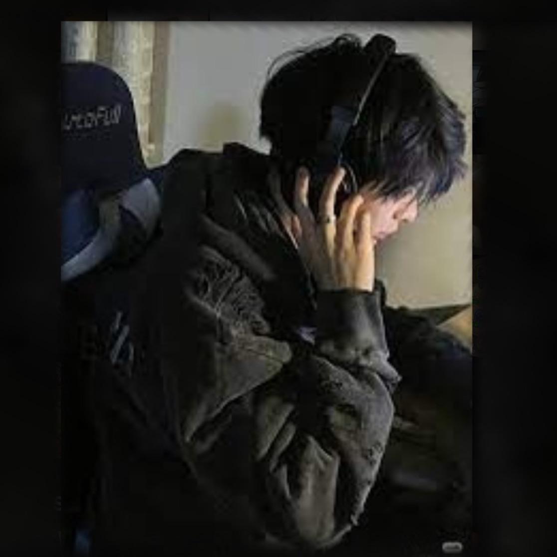v3zi avatar