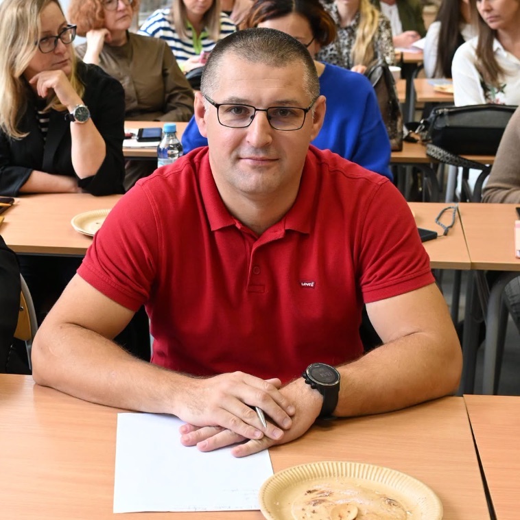 STUL3EJ
