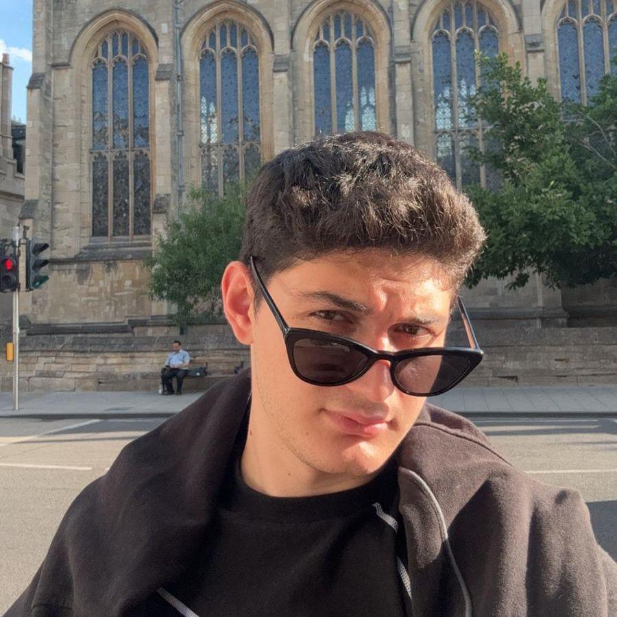 AzmanEsekk avatar