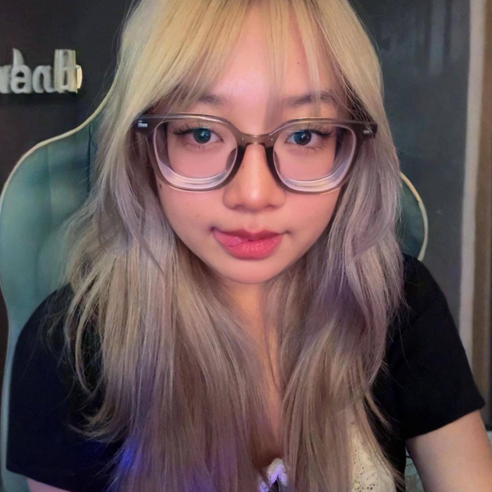 nellyzuto avatar