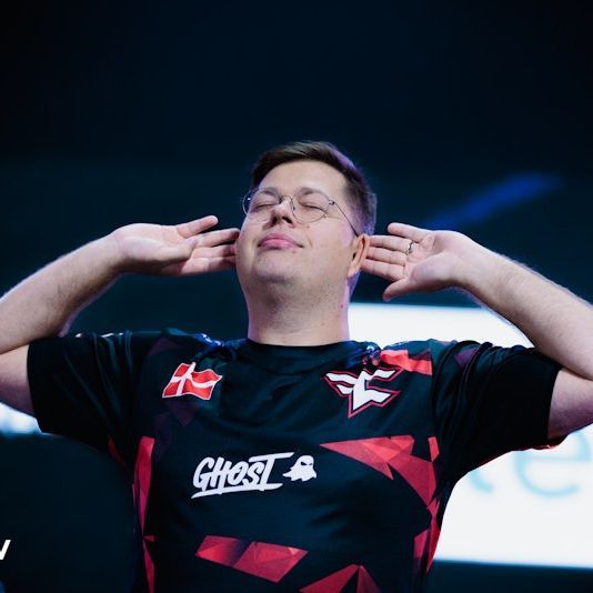 Faceit profile picture for @fly