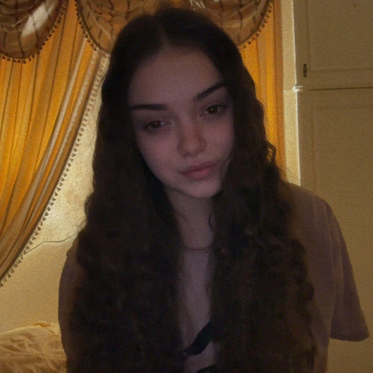 MIVINAA avatar