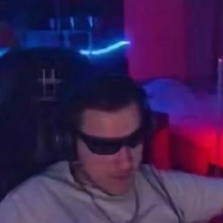 FlugaWest avatar