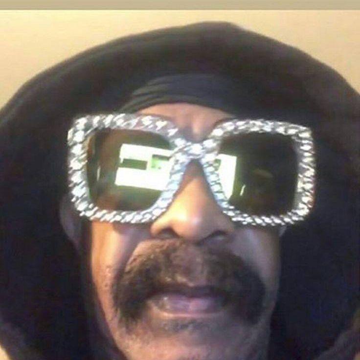 KvAziOn4iK avatar