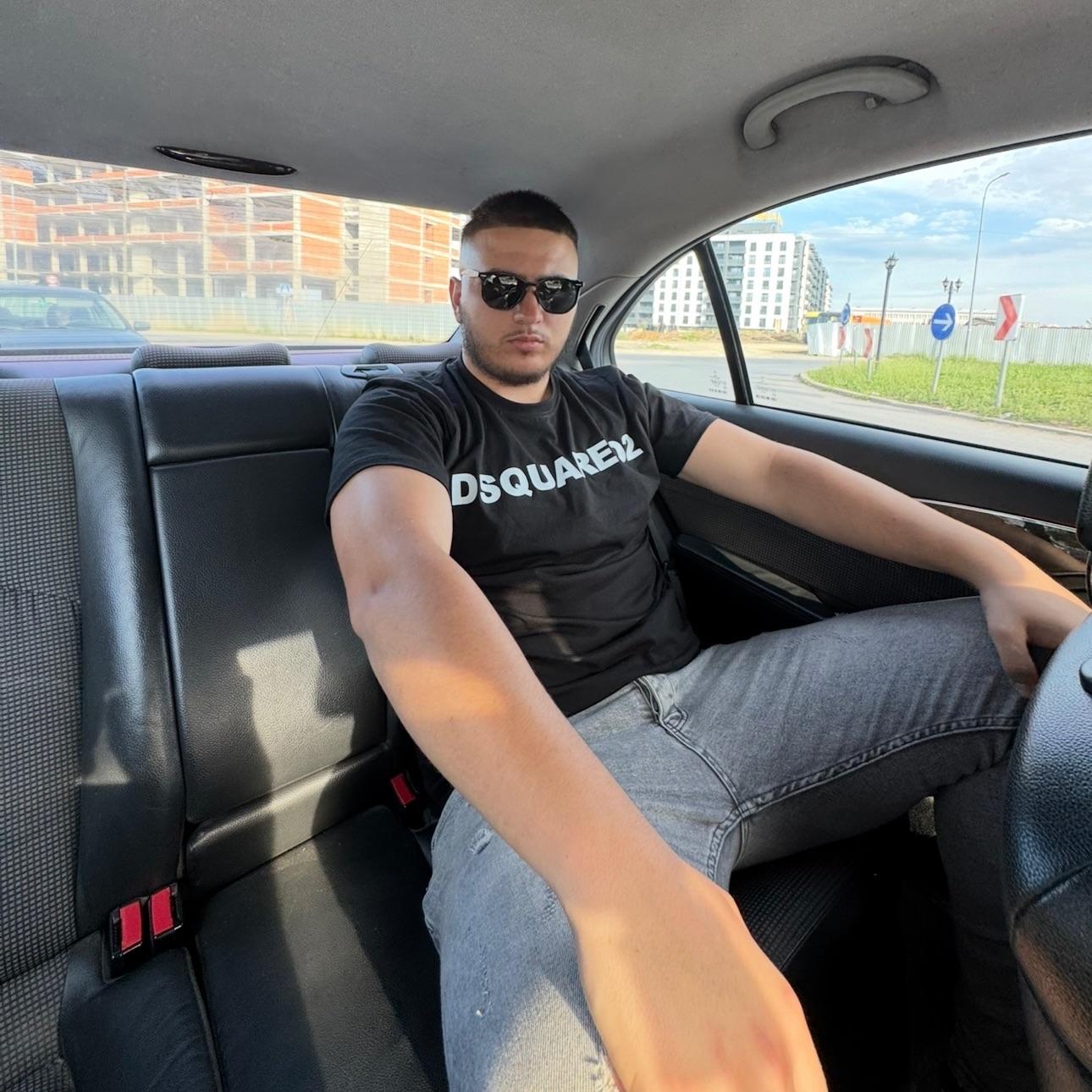 Dion1n avatar