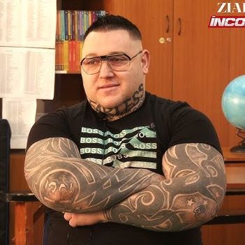 RaZZvi__