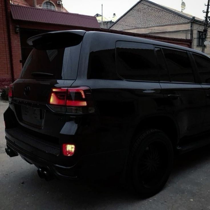 LAND-CRUISER