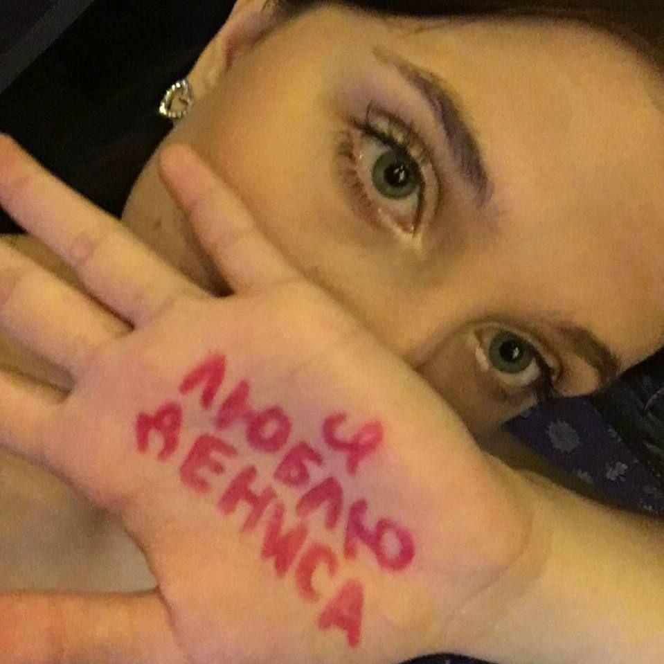 abrikosik12 avatar