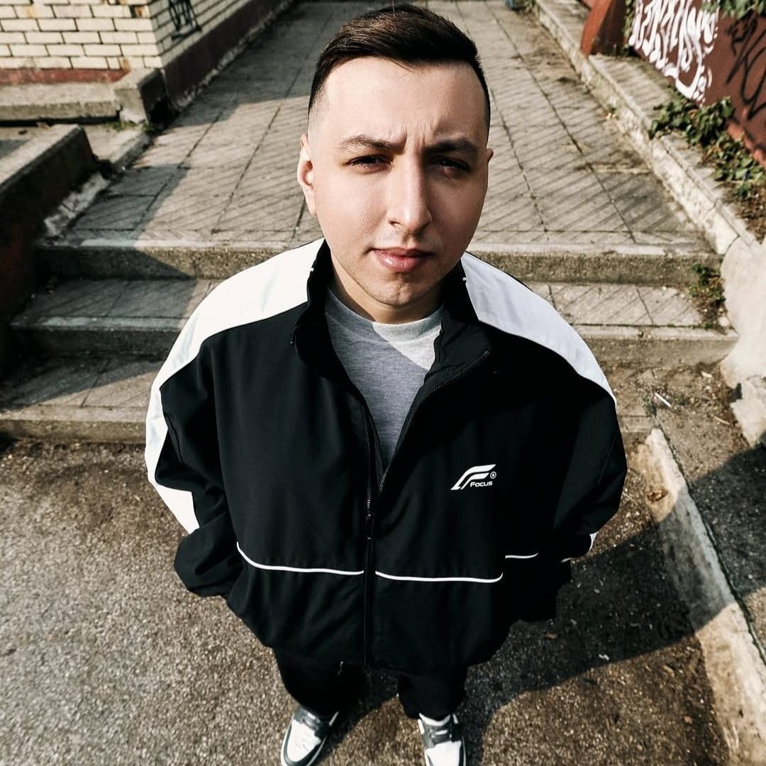 Ayko52