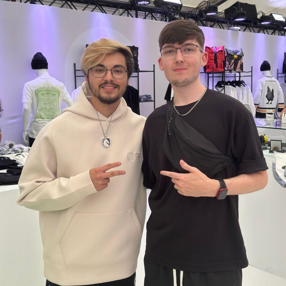 SpectateAdam