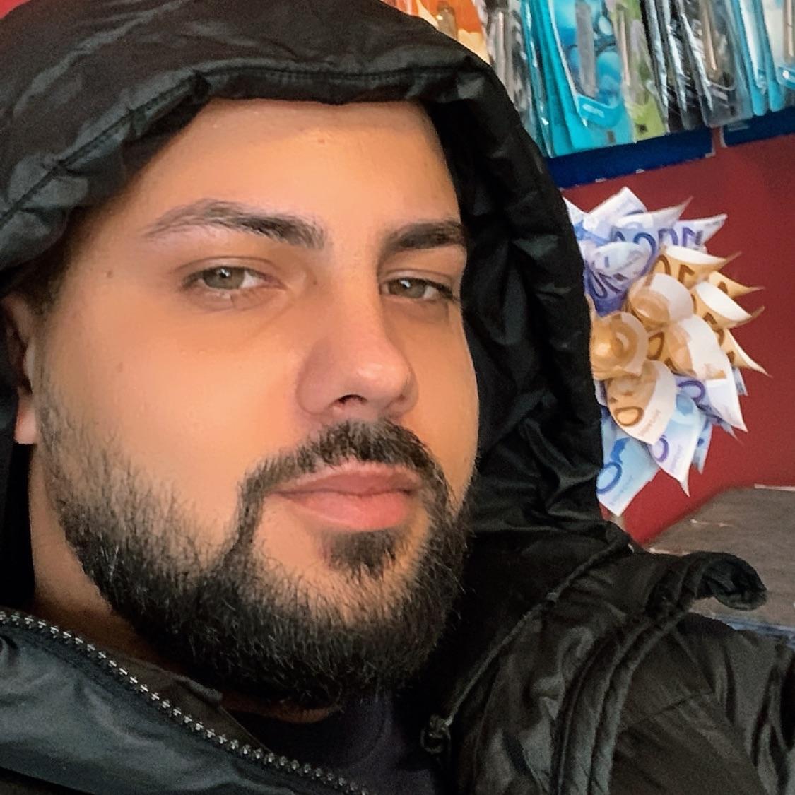 BabyIulius avatar
