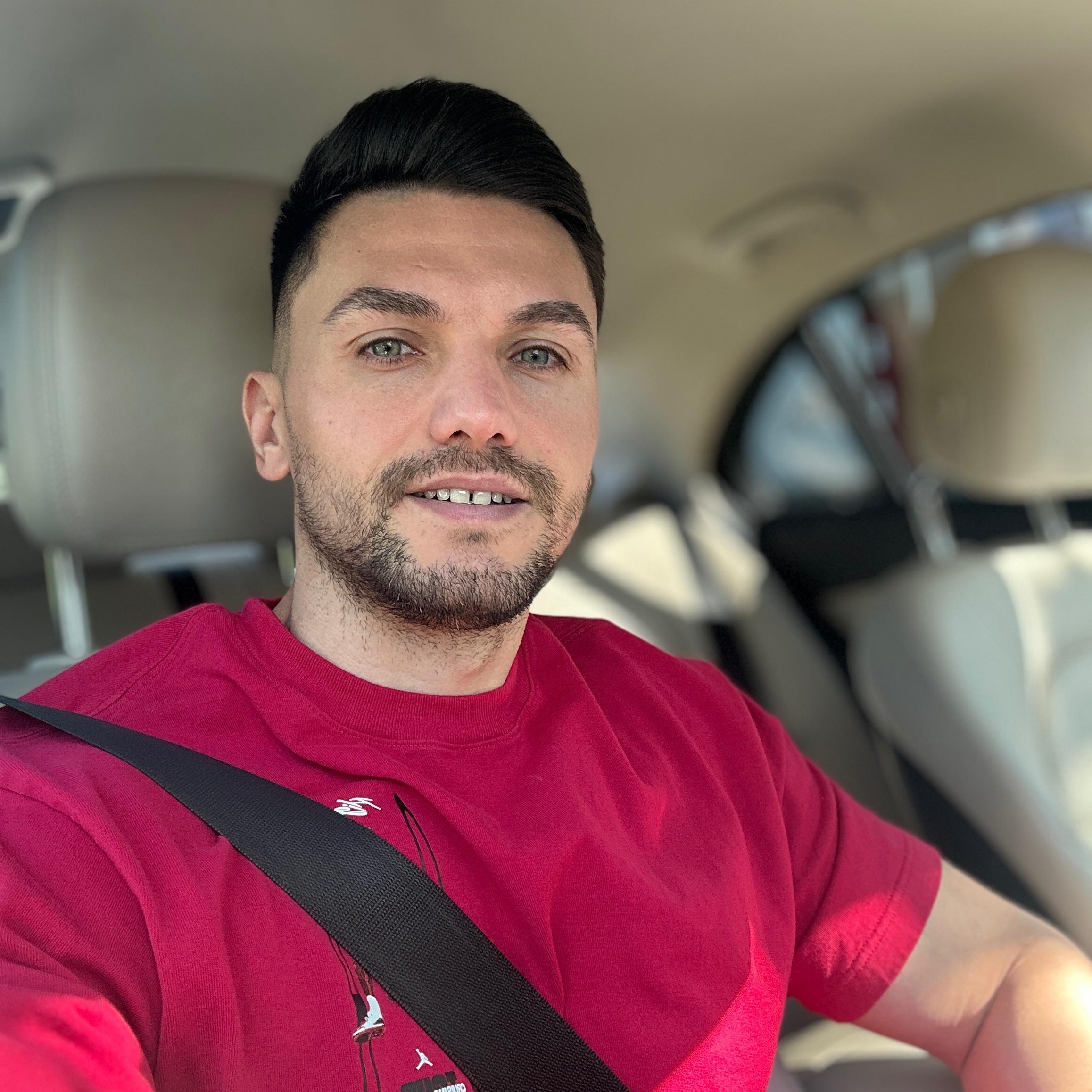 fRUM0SU avatar