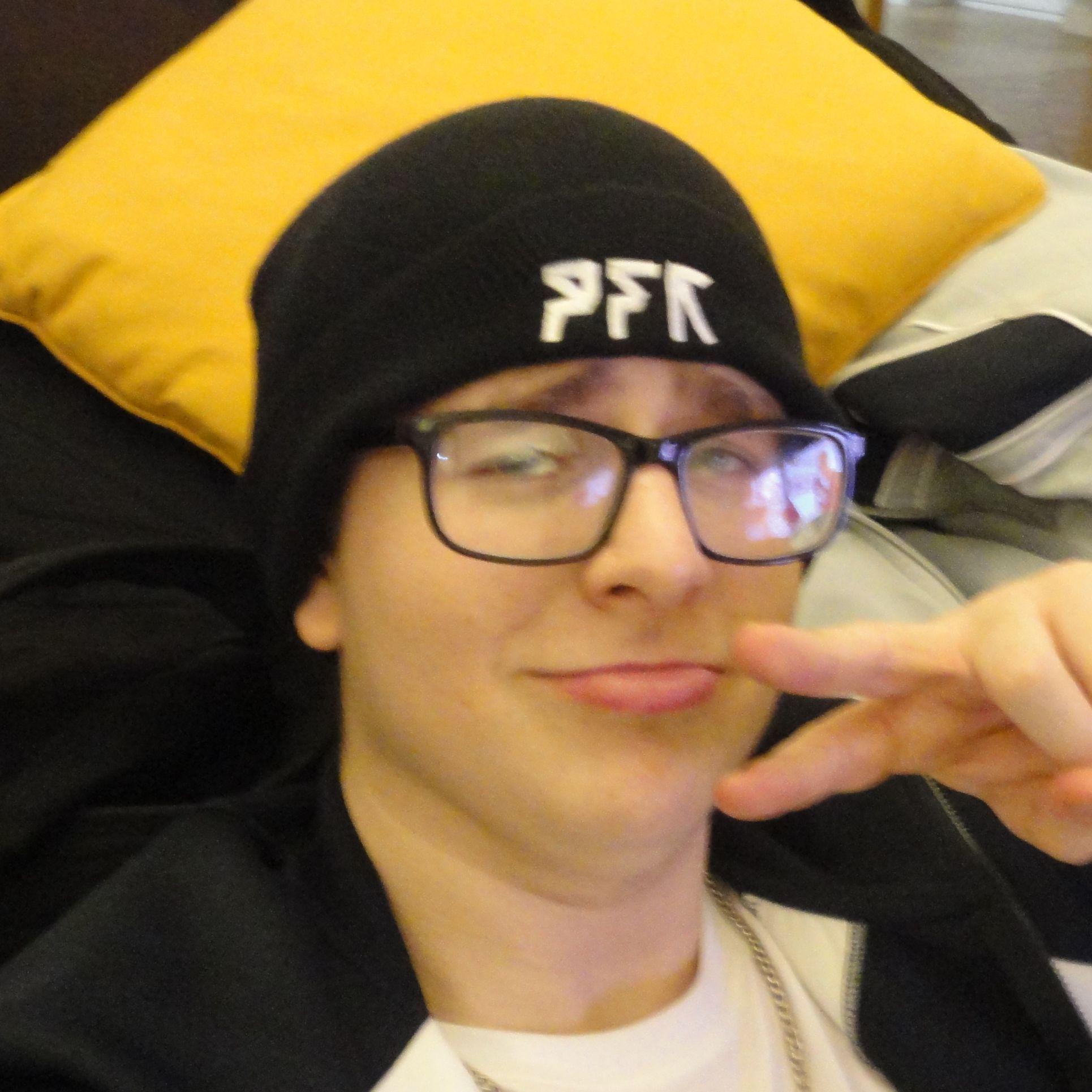 LilJew37 avatar