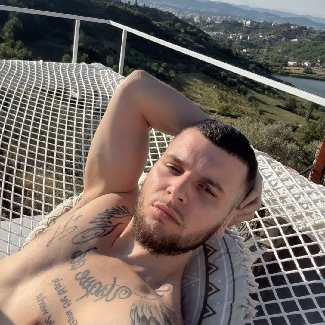 ItsEronnn1