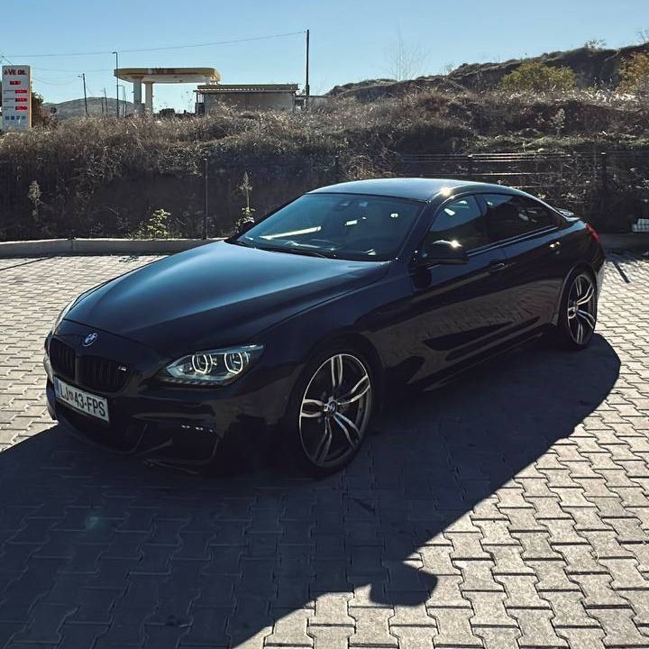 M6Peek