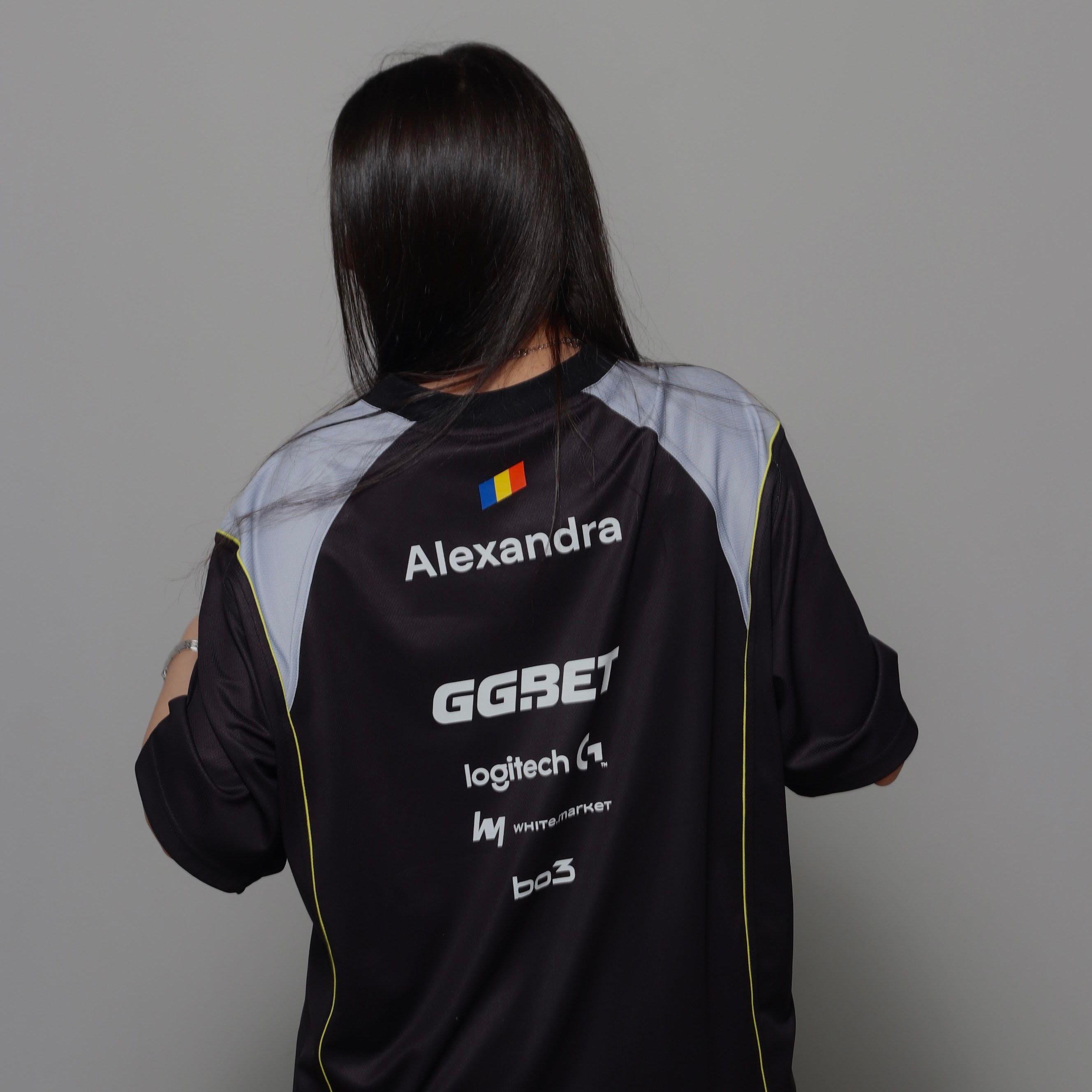 -Alexandraa avatar
