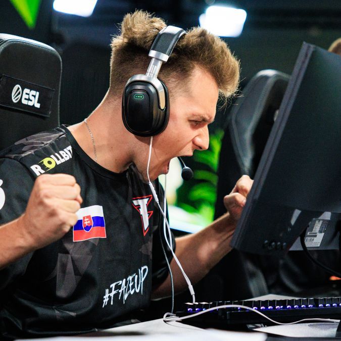 xylin-- FACEIT avatar