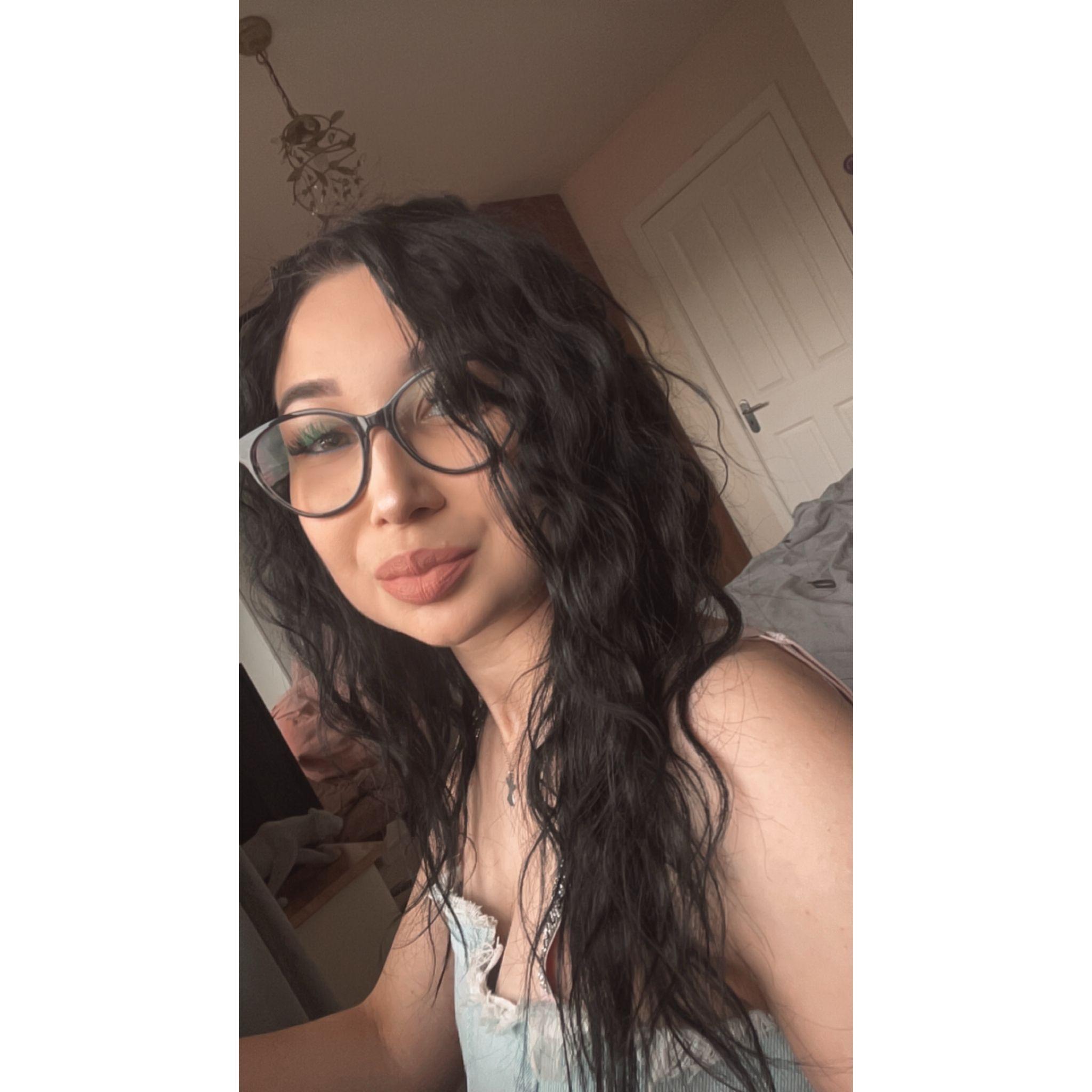 -Madalina avatar