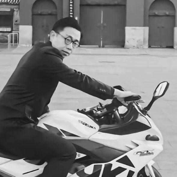 EDISON_3 avatar