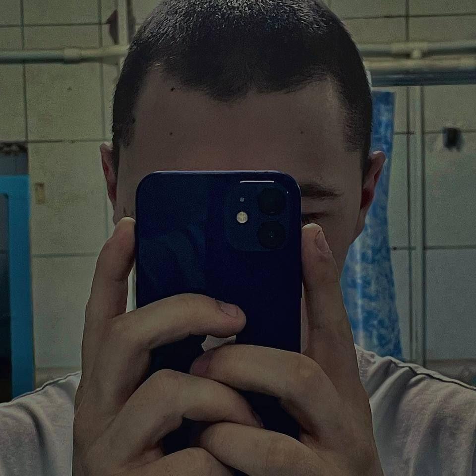 Yral328 avatar