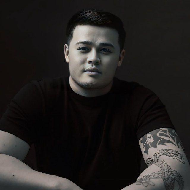 RUBIMGOLOVU