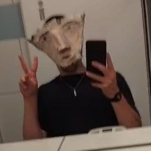 MAiS0N avatar