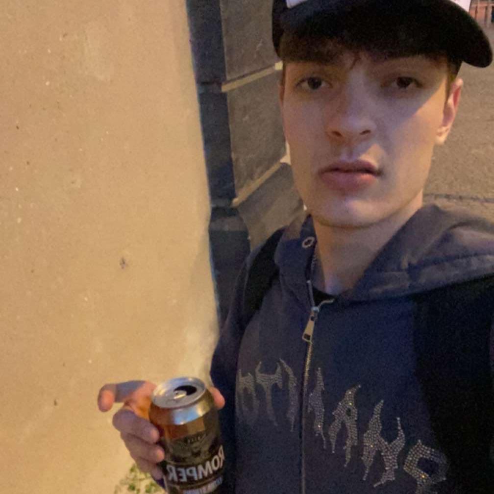 KOZI21 avatar