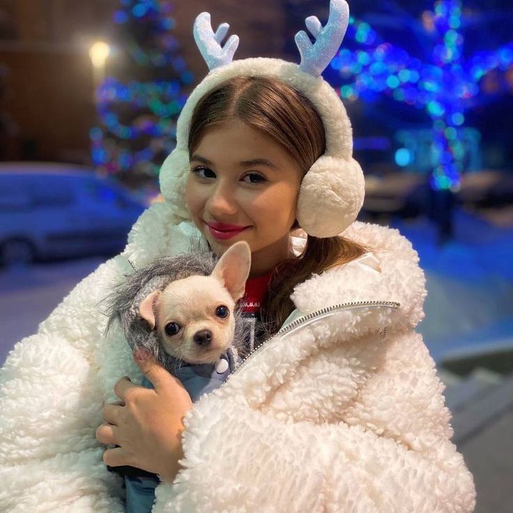 MILANA_ZAYKA