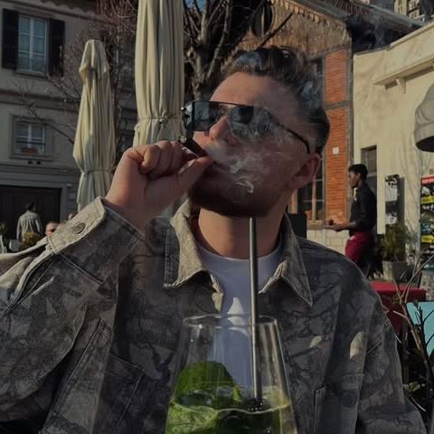 doIoiu FACEIT avatar