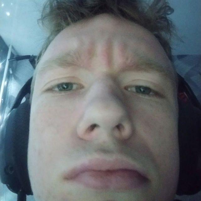 Tuparom avatar