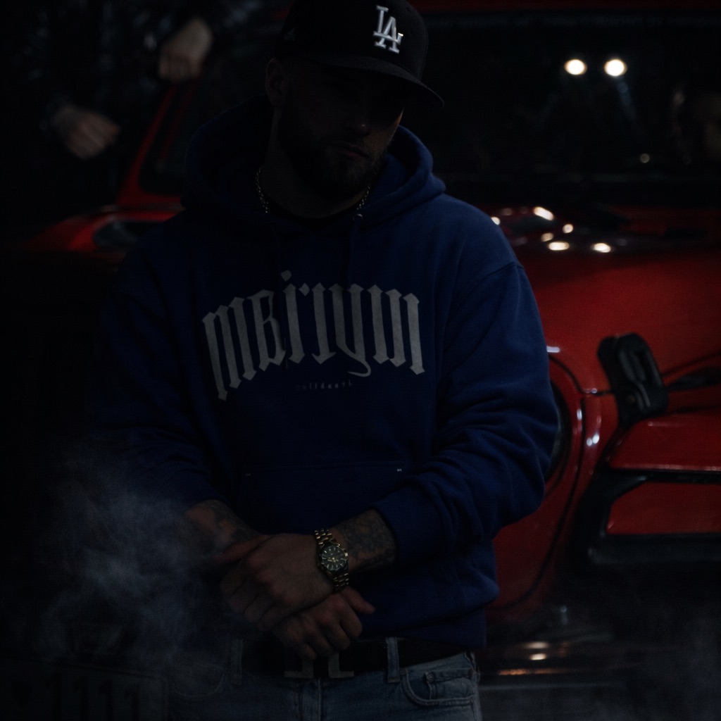 --Dem1--