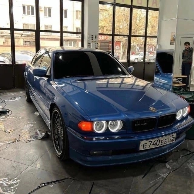 B1ade7_