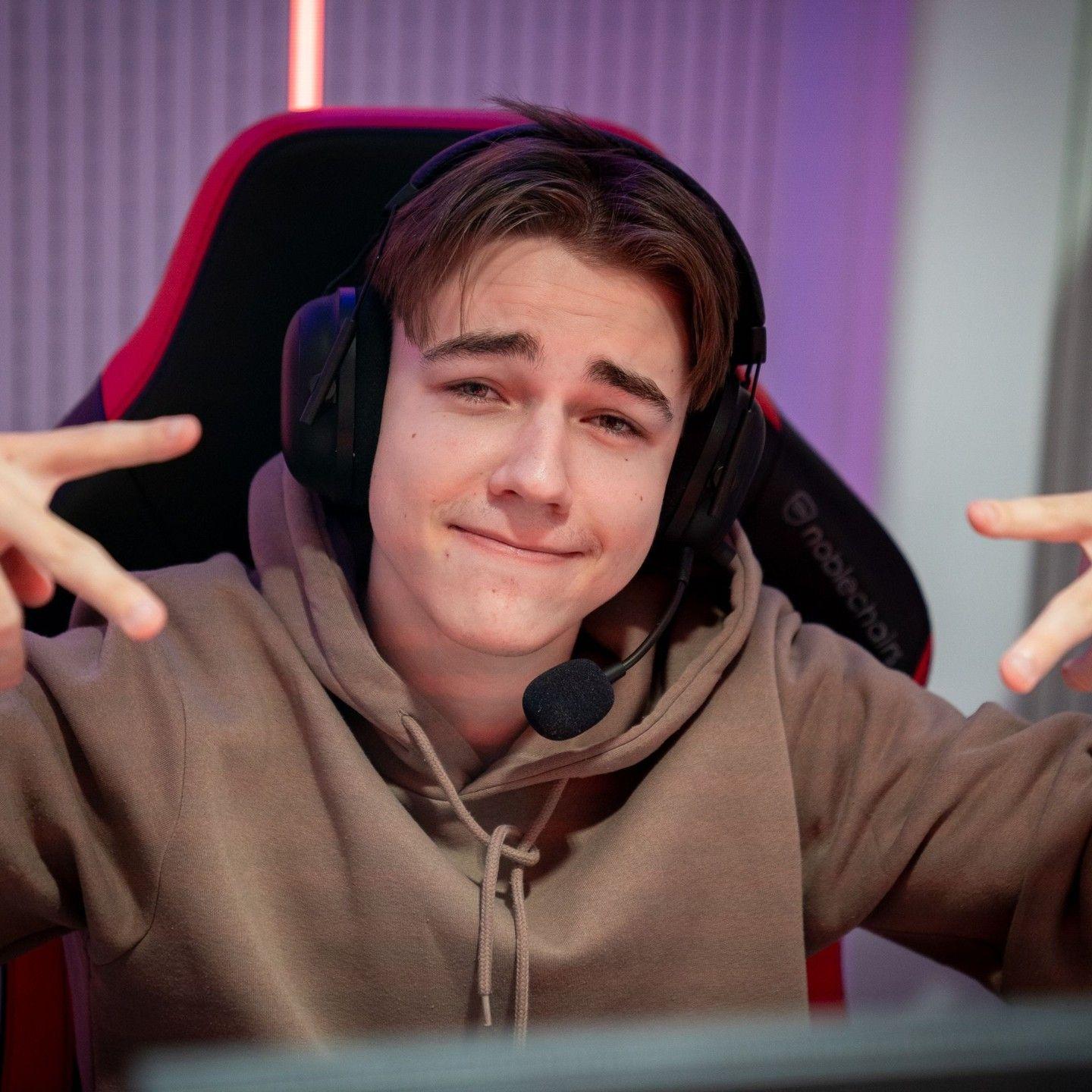 DelTik_ avatar