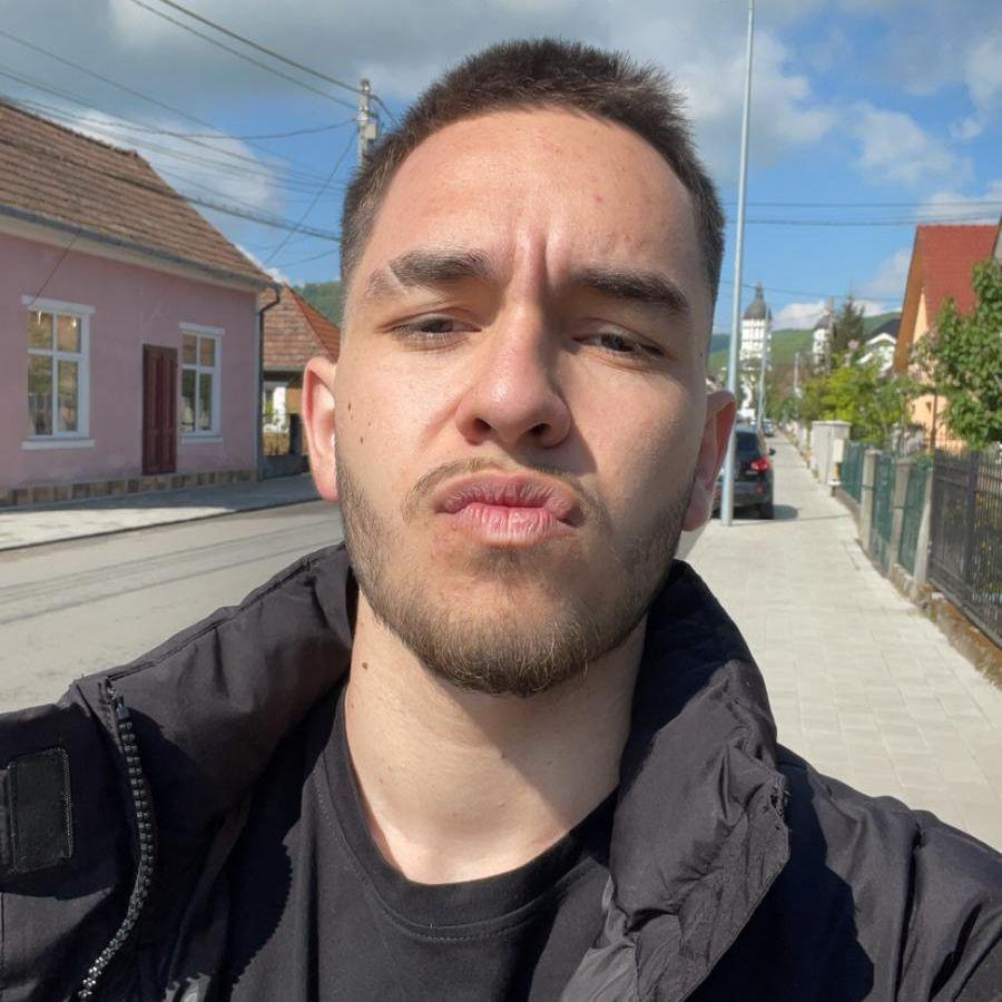 daRiuSCuie avatar