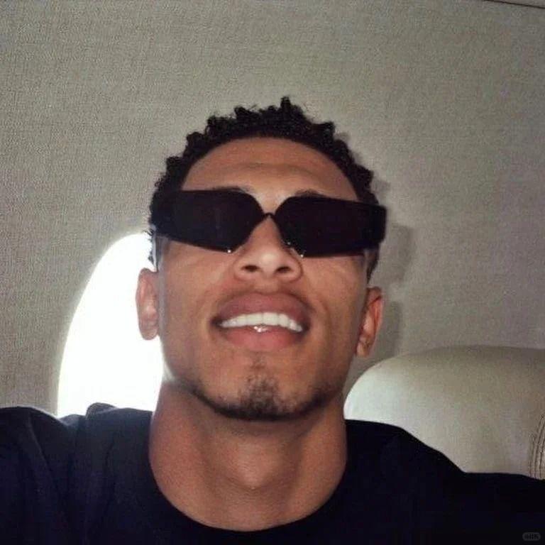 FRENKIEGARY avatar