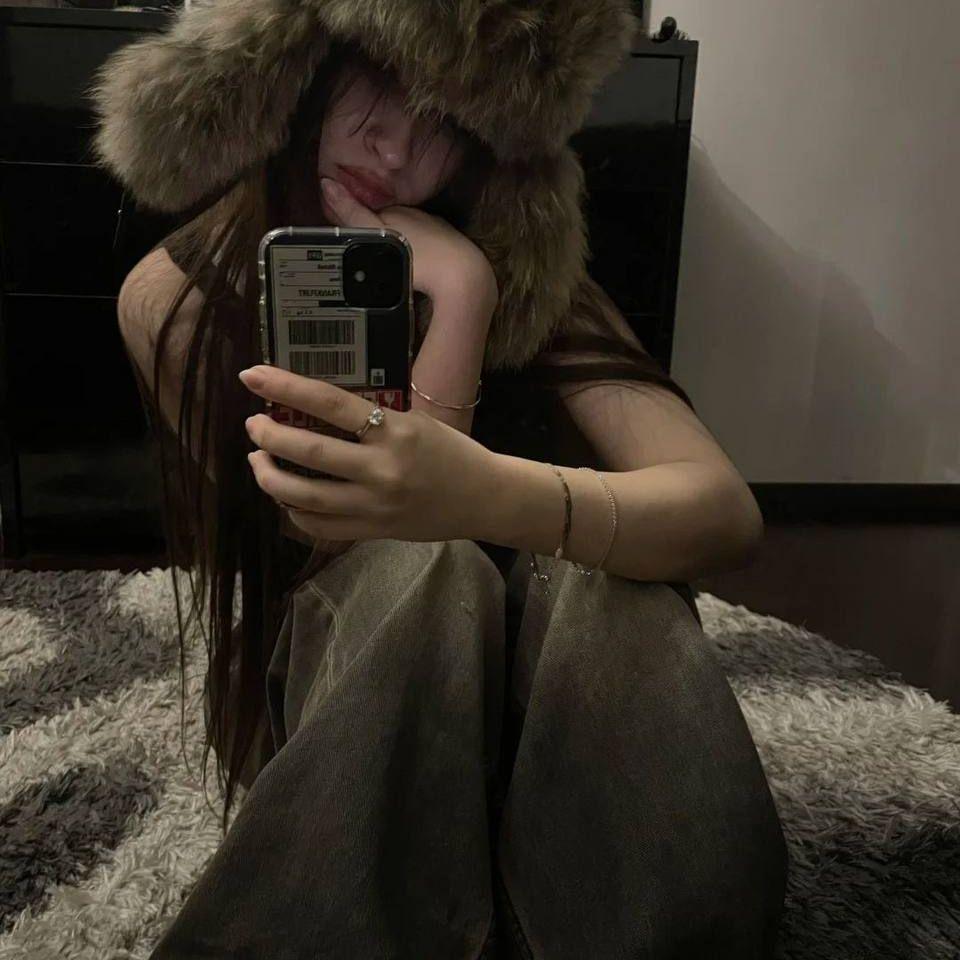 destpeekjK44