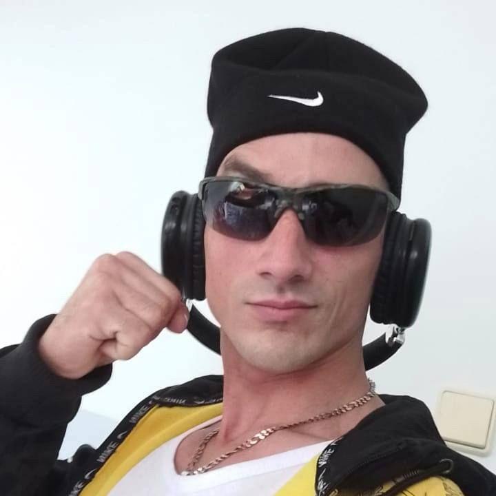 rogan-_- avatar