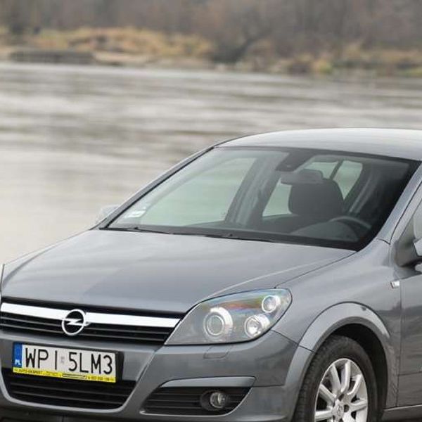 OPEL_ASTRAZ