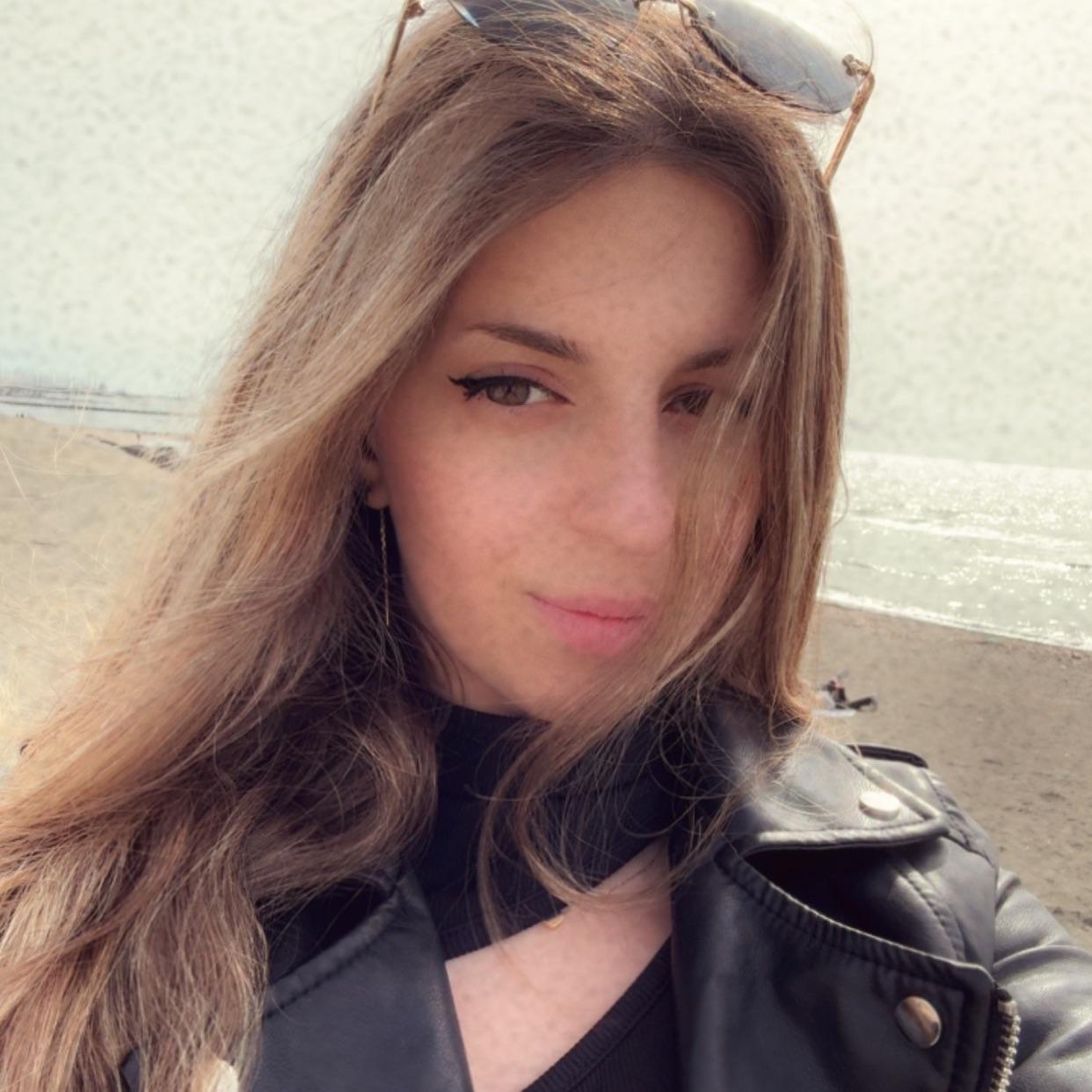 Adiina avatar